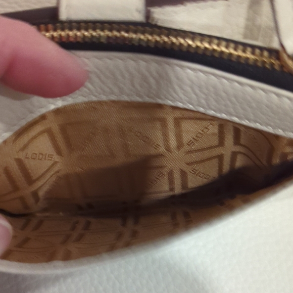 Lodis White Leather Wallet - Picture 4 of 10